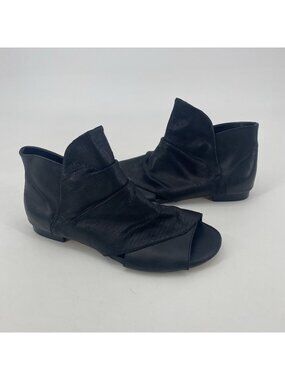 Django & Juliette Paraleet Black Leather Sandal Open Toe Ankle Shoe Size 38